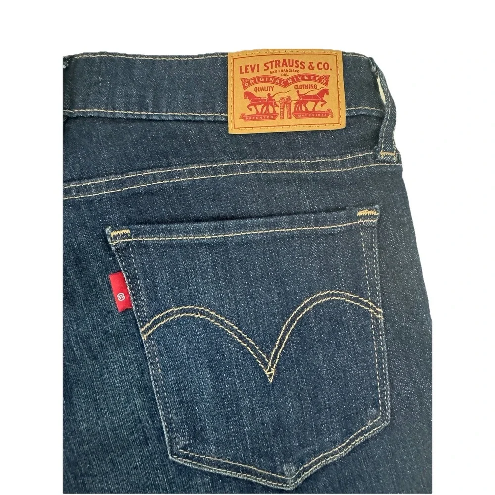 Levi's 712 Slim Jeans Women 28 Dark Wash Denim Premium Mid Rise Stretch
